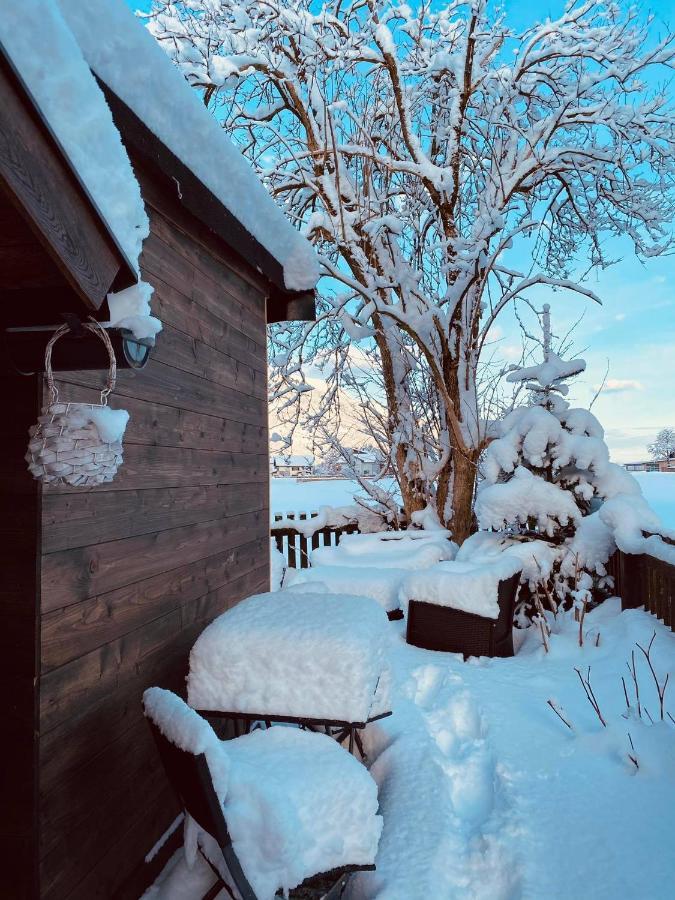 Forest Chalet, 15 Min To Salzburg Olt Town, And Most Beautiful Lakes, Secluded Location, 1,000 Sqm Garden, Mountainview, Panorama Sauna, Bath Whirlpool, Bbq&Bikes&Sunbeds For Free, Up To 10 P Голлинг-на-Хальцахе Экстерьер фото