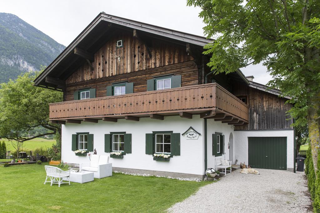 Forest Chalet, 15 Min To Salzburg Olt Town, And Most Beautiful Lakes, Secluded Location, 1,000 Sqm Garden, Mountainview, Panorama Sauna, Bath Whirlpool, Bbq&Bikes&Sunbeds For Free, Up To 10 P Голлинг-на-Хальцахе Экстерьер фото