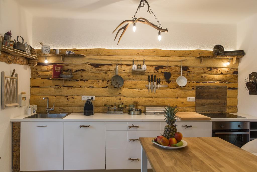 Forest Chalet, 15 Min To Salzburg Olt Town, And Most Beautiful Lakes, Secluded Location, 1,000 Sqm Garden, Mountainview, Panorama Sauna, Bath Whirlpool, Bbq&Bikes&Sunbeds For Free, Up To 10 P Голлинг-на-Хальцахе Номер фото