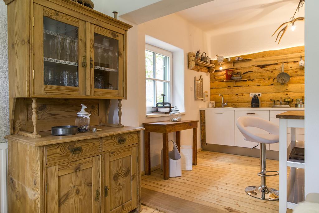 Forest Chalet, 15 Min To Salzburg Olt Town, And Most Beautiful Lakes, Secluded Location, 1,000 Sqm Garden, Mountainview, Panorama Sauna, Bath Whirlpool, Bbq&Bikes&Sunbeds For Free, Up To 10 P Голлинг-на-Хальцахе Номер фото